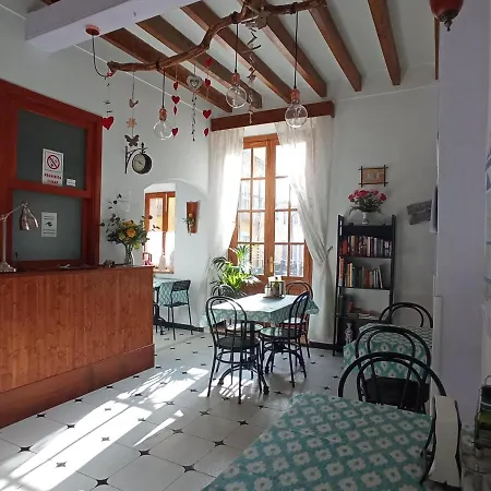 Guest house Ca'n Tiu 2*